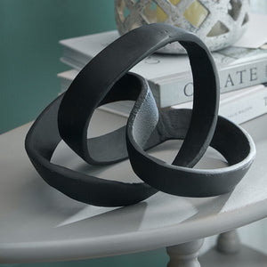 Black Cast Knot Ornament_1417