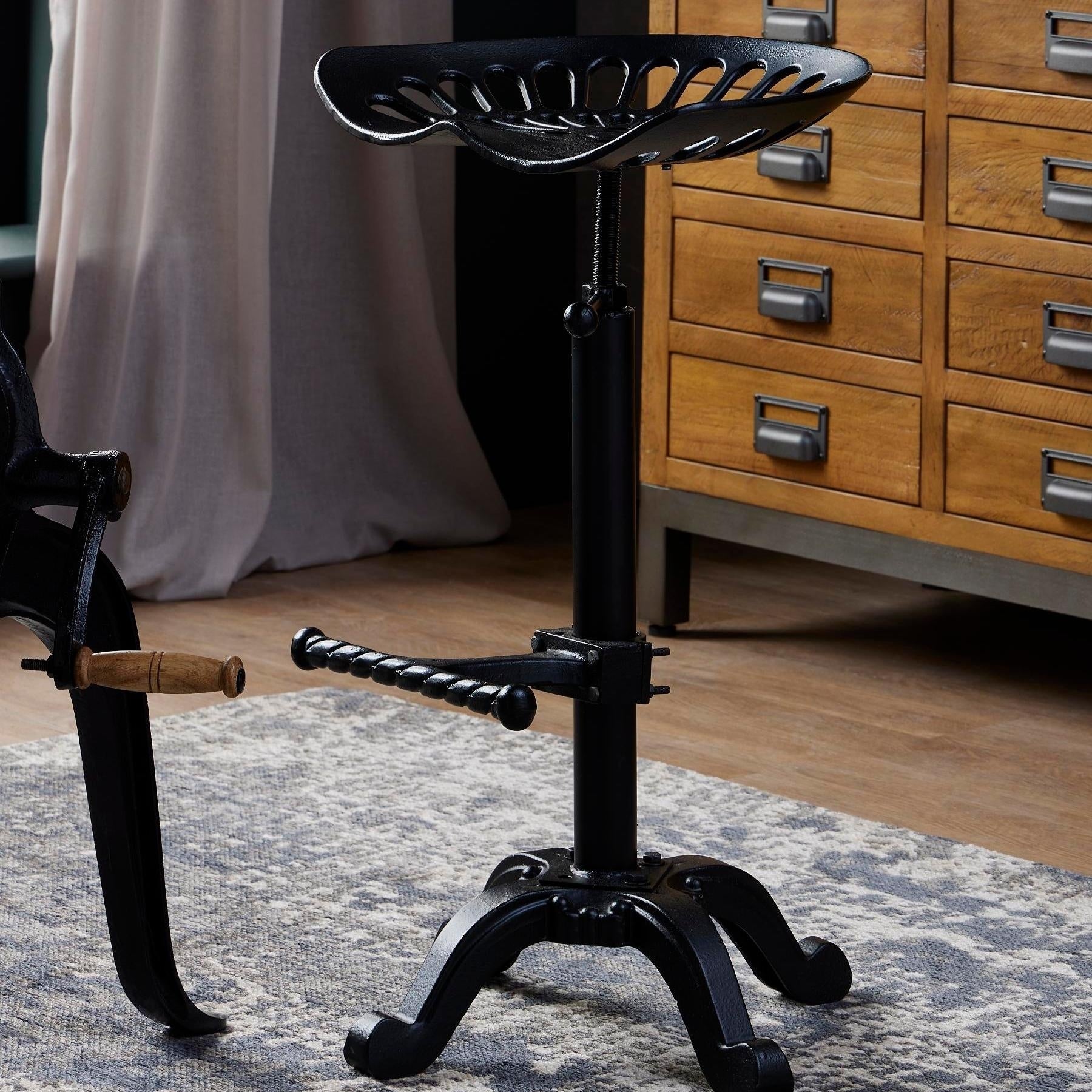 Bar & Counter Stools