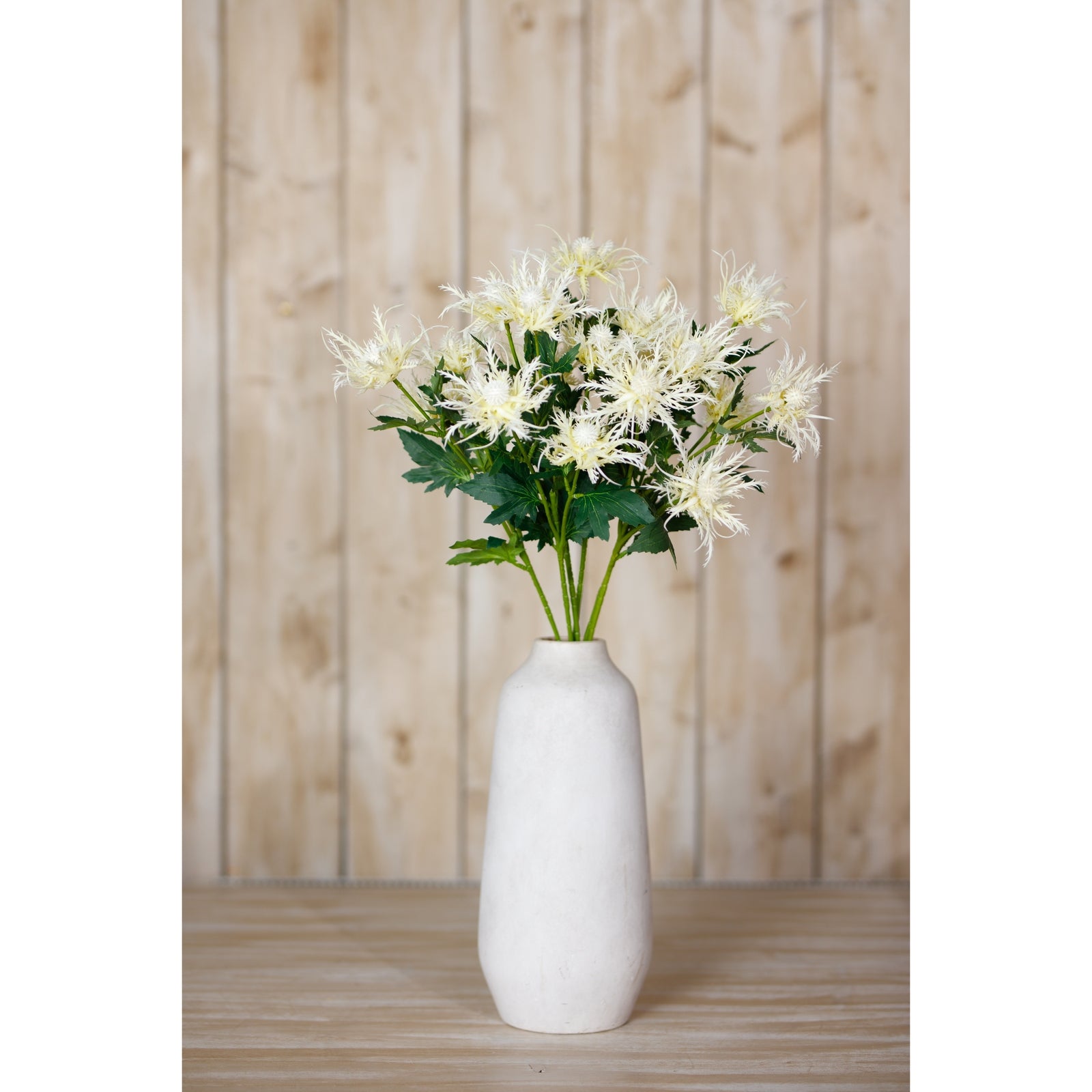 Cream Sea Holly Spray [cid:23818-c]