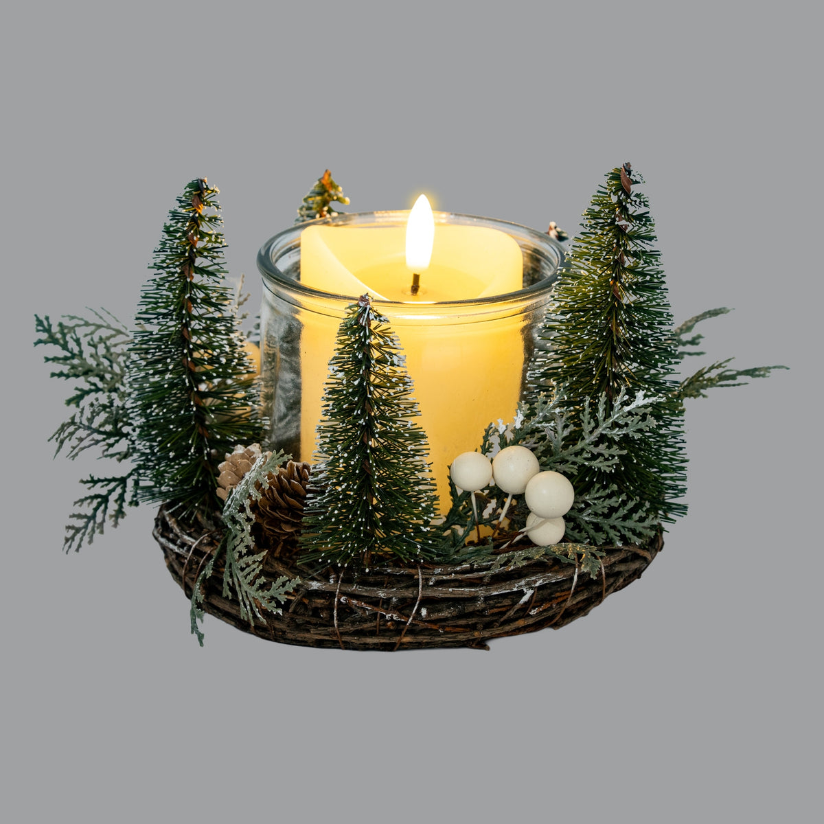 Medium Brush Tree Candle Wreath With Berries And Pinecones [cid:d31119fcd71787a066433a22eda8594b]