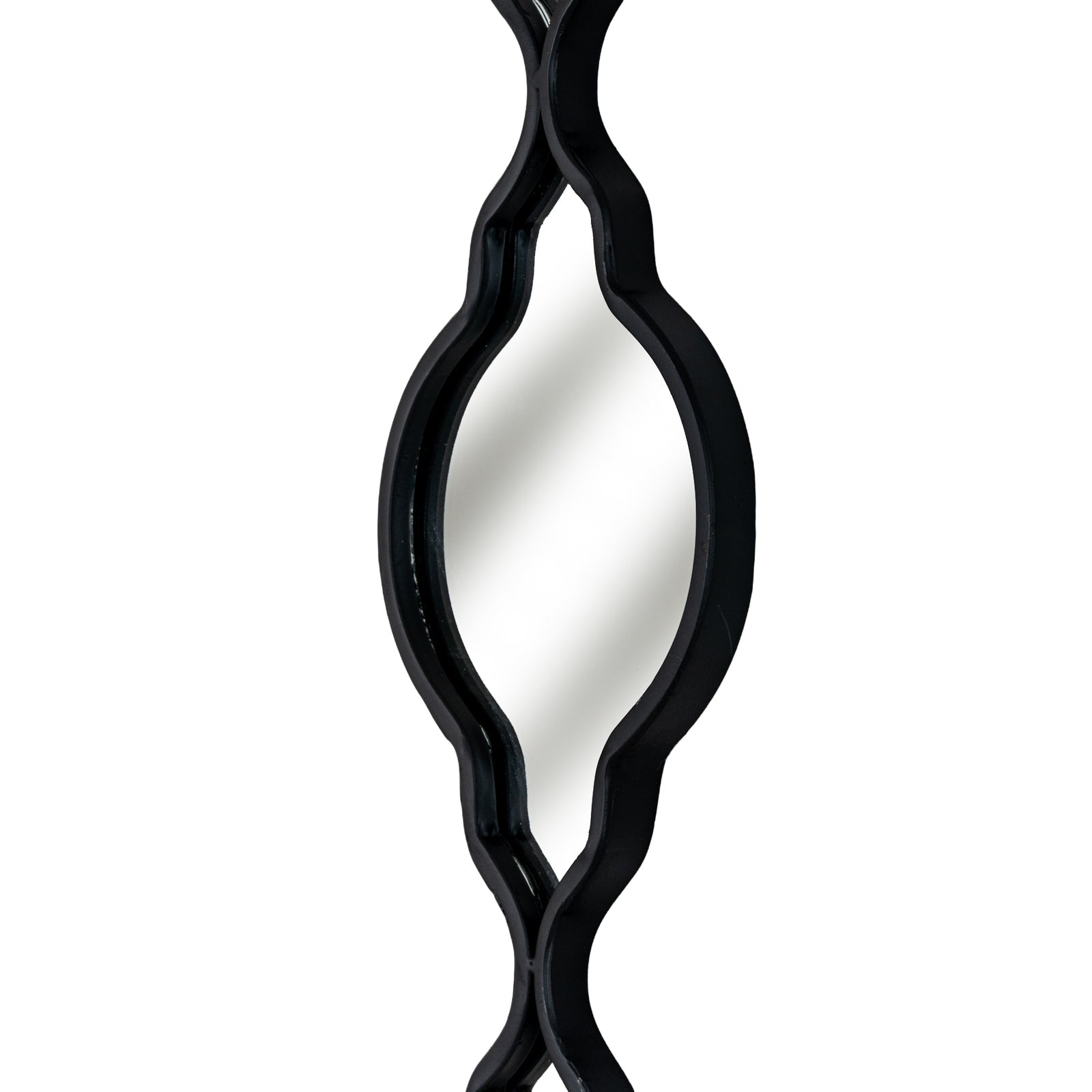 Black Quarterfoil Decorative Hanging Mirror [cid:24533-b]