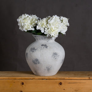 Downton Large Antique White Vase [cid:19501-b]
