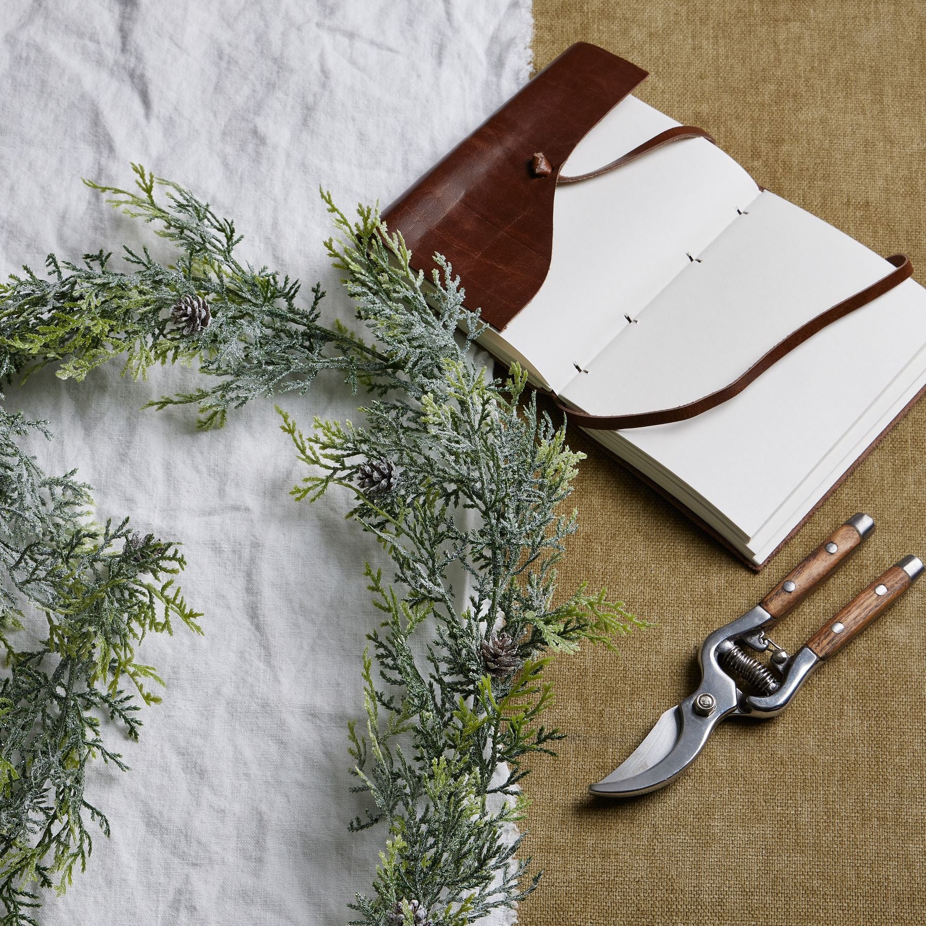Frosted Pine Garland With Pinecones_4849