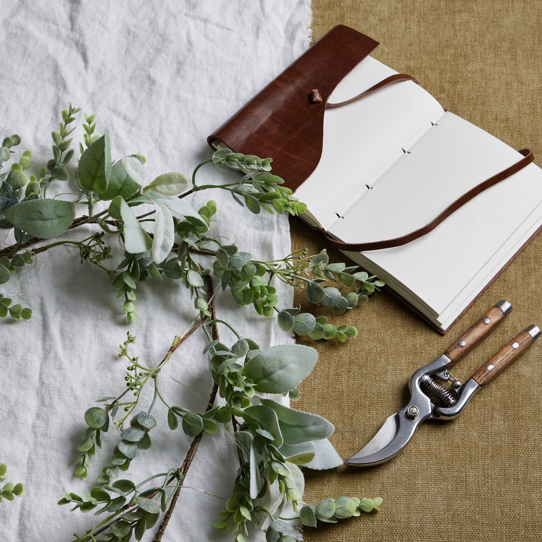 LED Winter Garland With Eucalyptus And Lambs Ear_5187