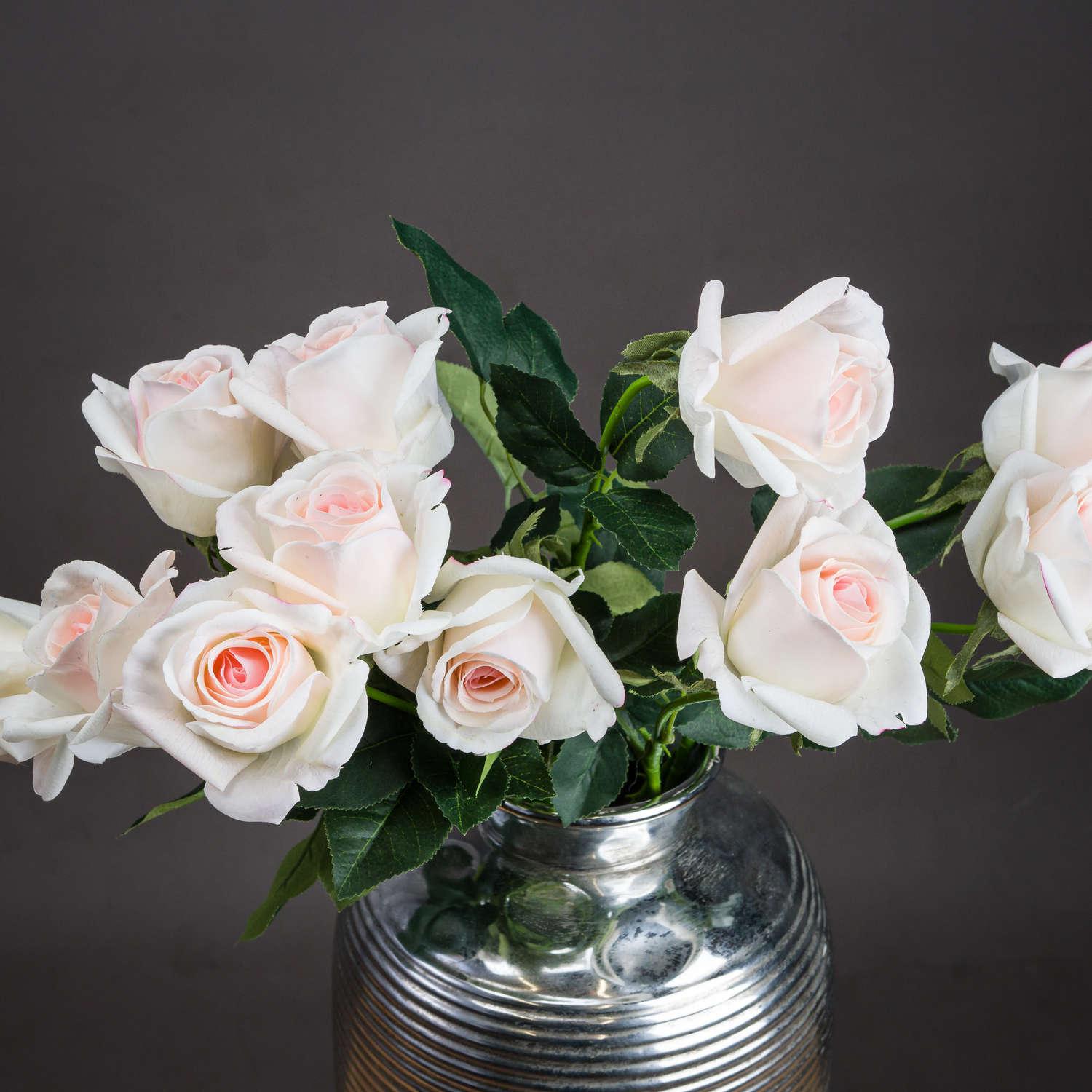 Palest Pink Tea Rose [cid:20480-a]