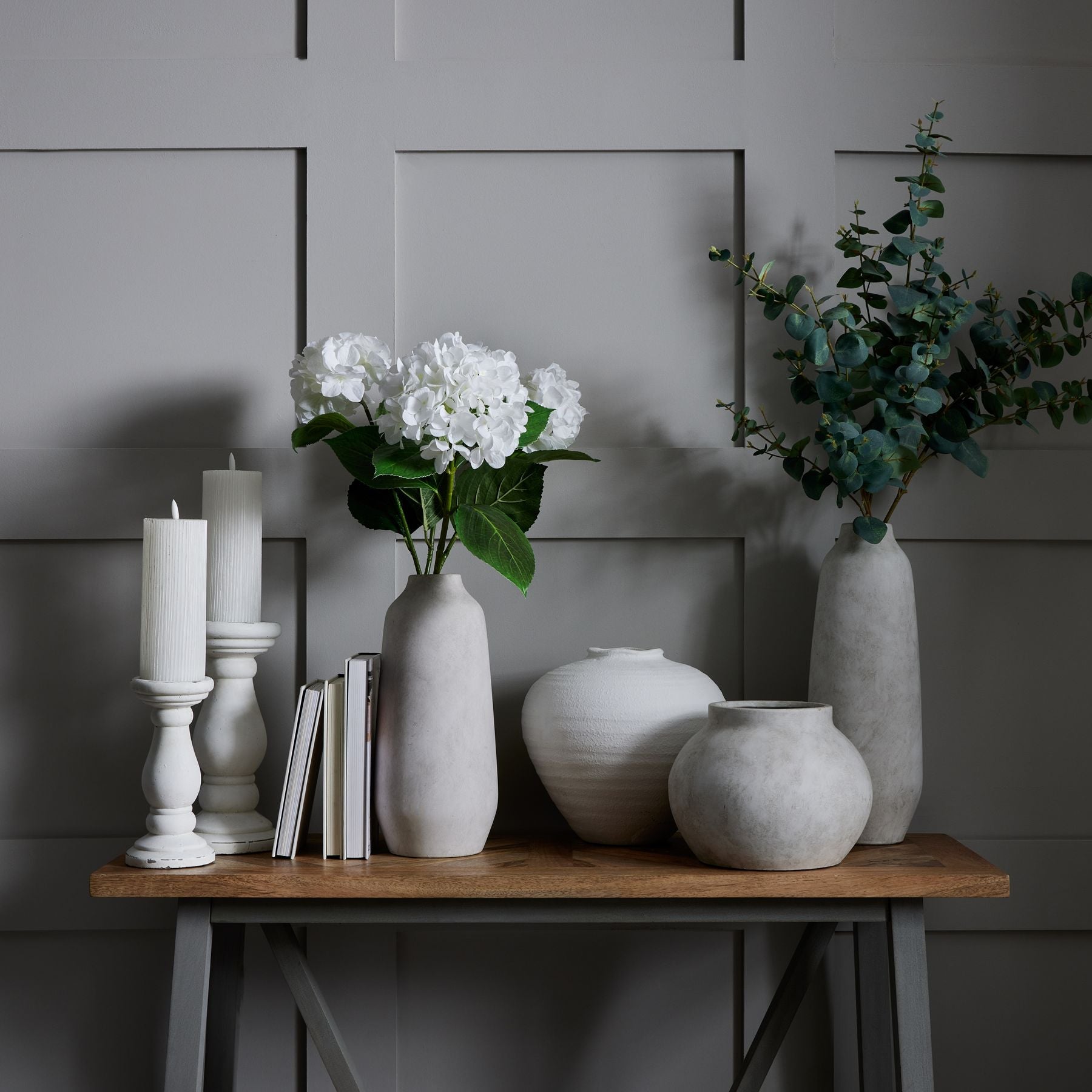 Regola Matt White Ceramic Vase_2815