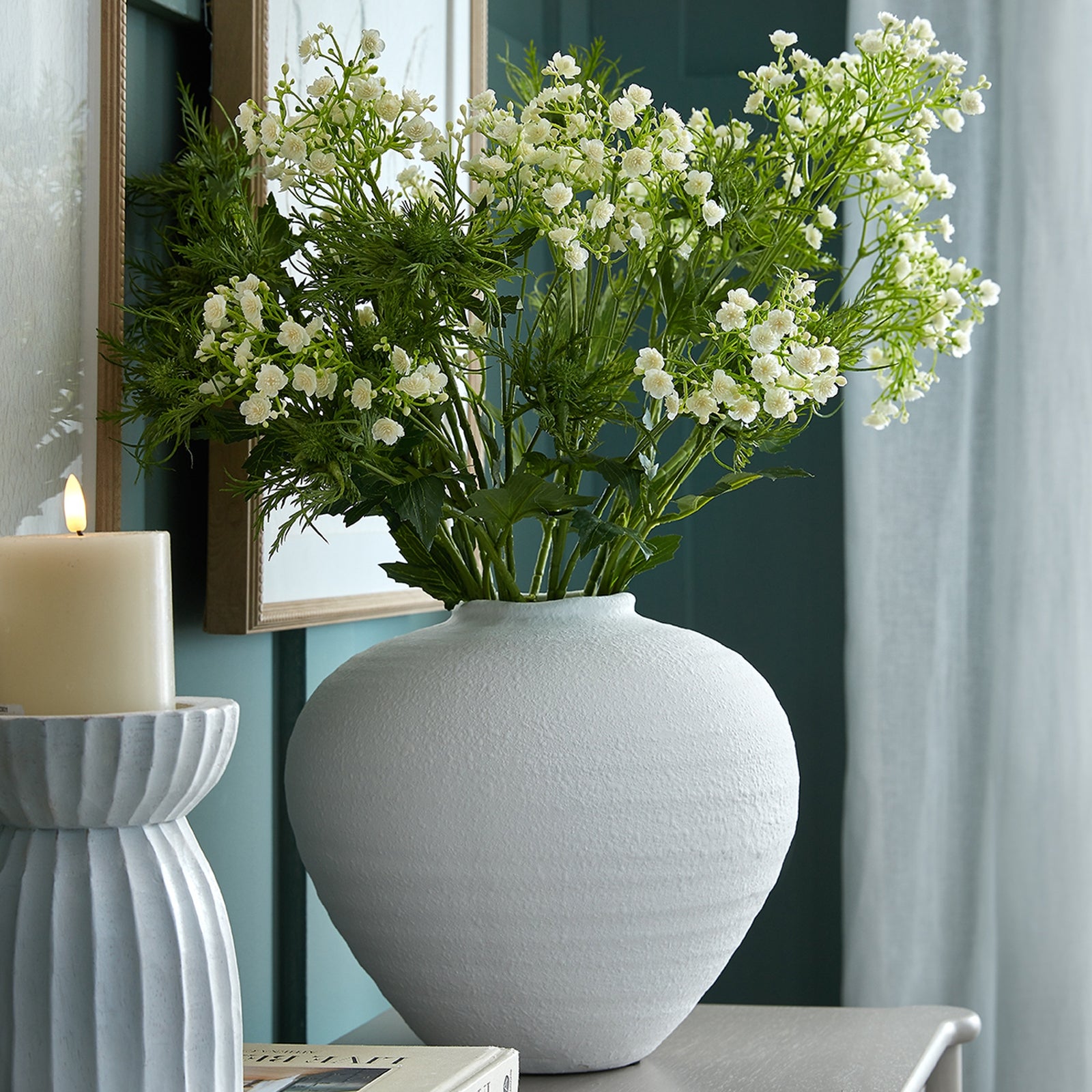 Regola Matt White Ceramic Vase_2808