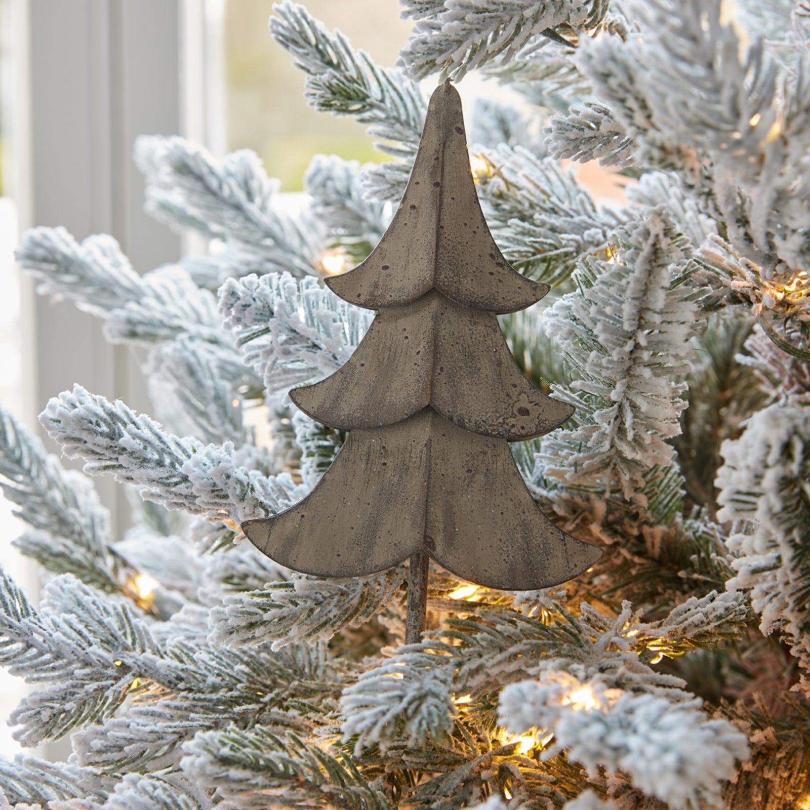 Rustic Metal Hanging Tree_1961