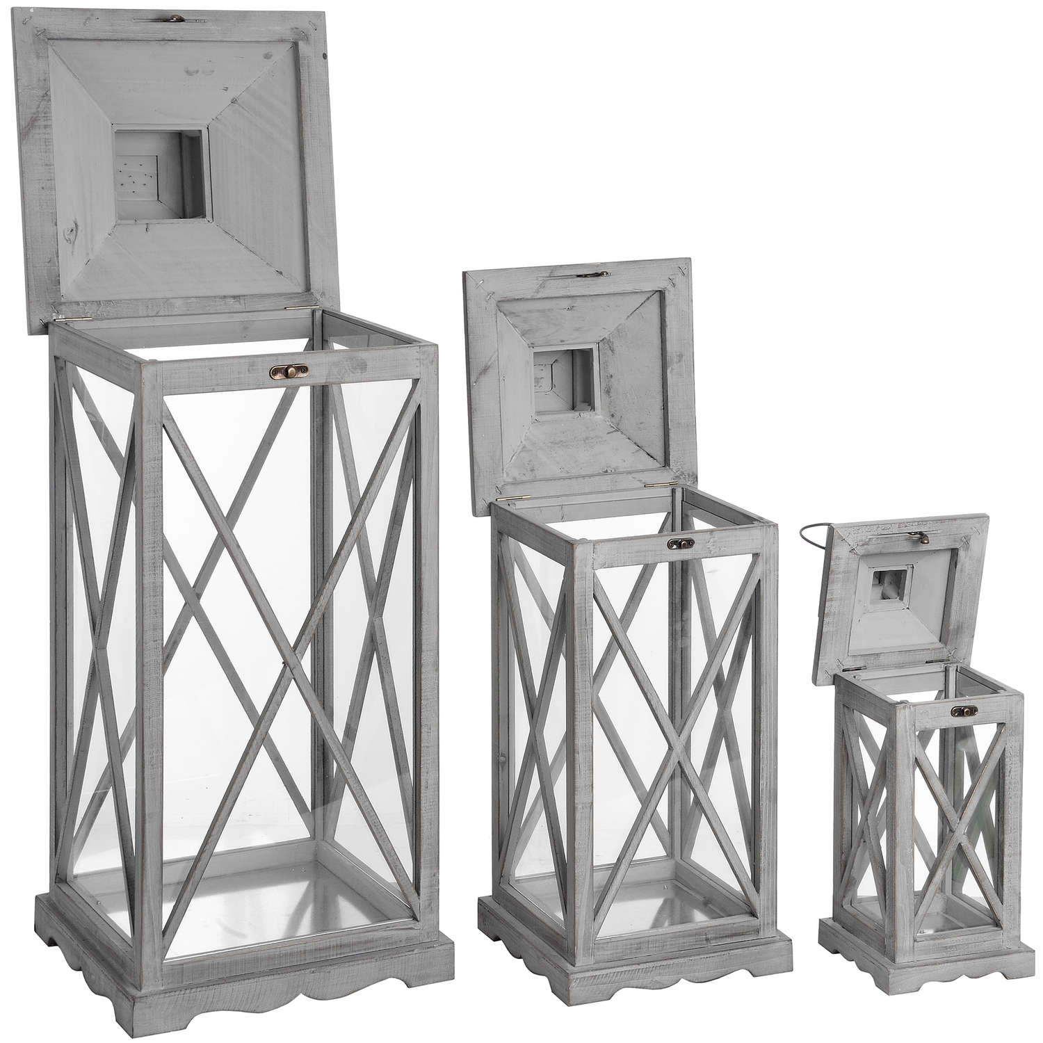 Set Of Three Wooden Lanterns With Traditional Cross Section_1050