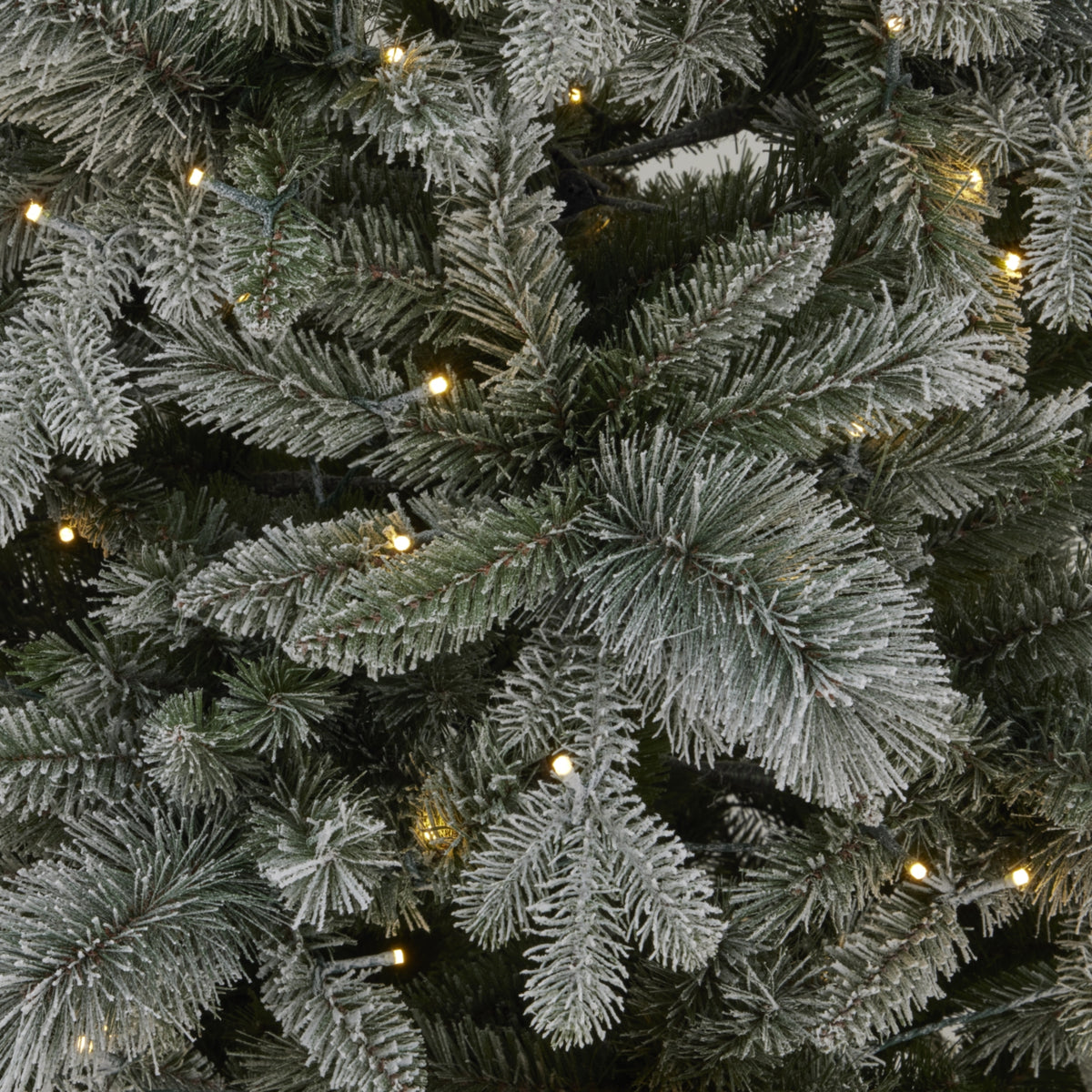 Snowy Forest Fir Pre-Lit 400L Led Christmas Tree_1093
