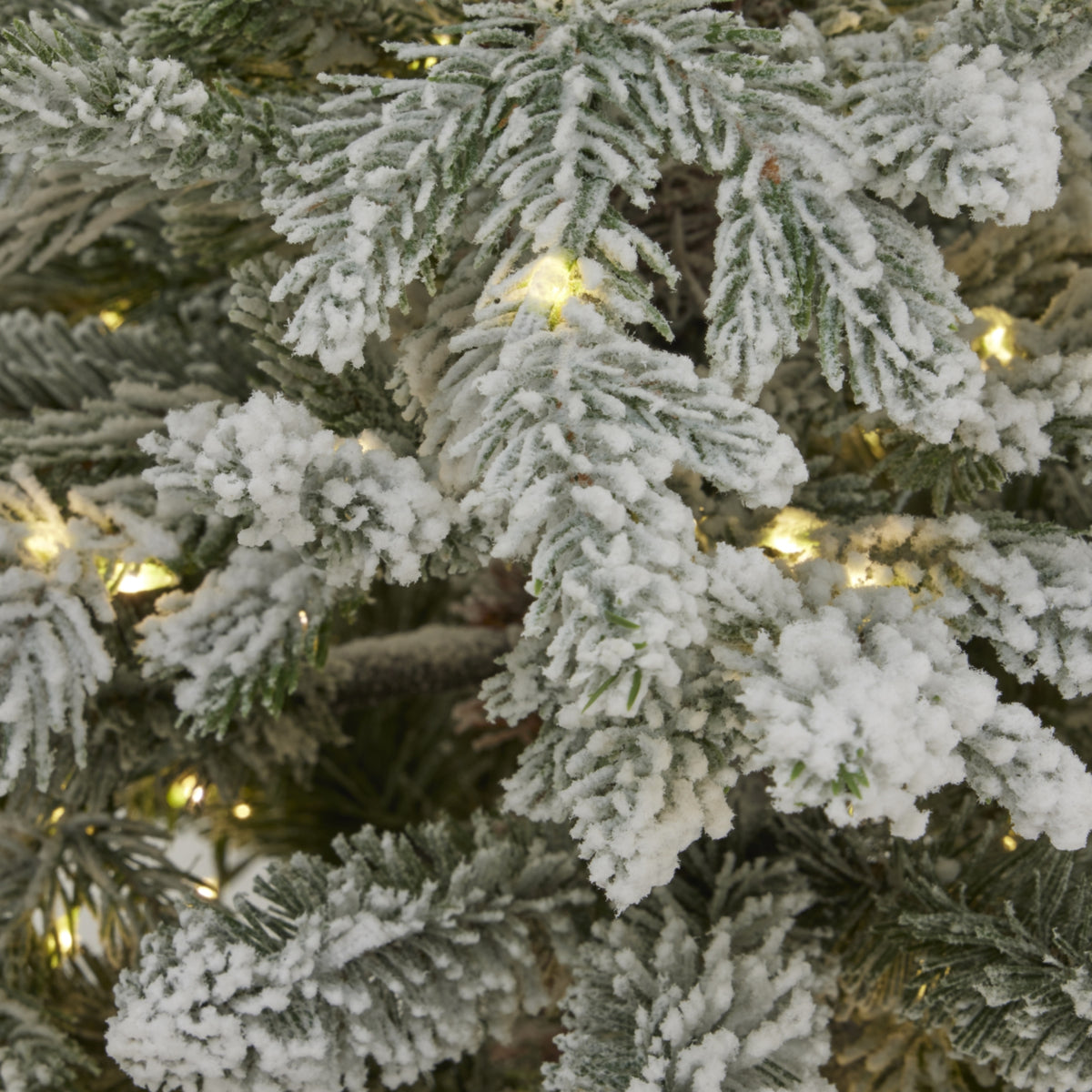 Snowy Forest Fir Pre-Lit Led 300L Christmas Tree In Pot_1097