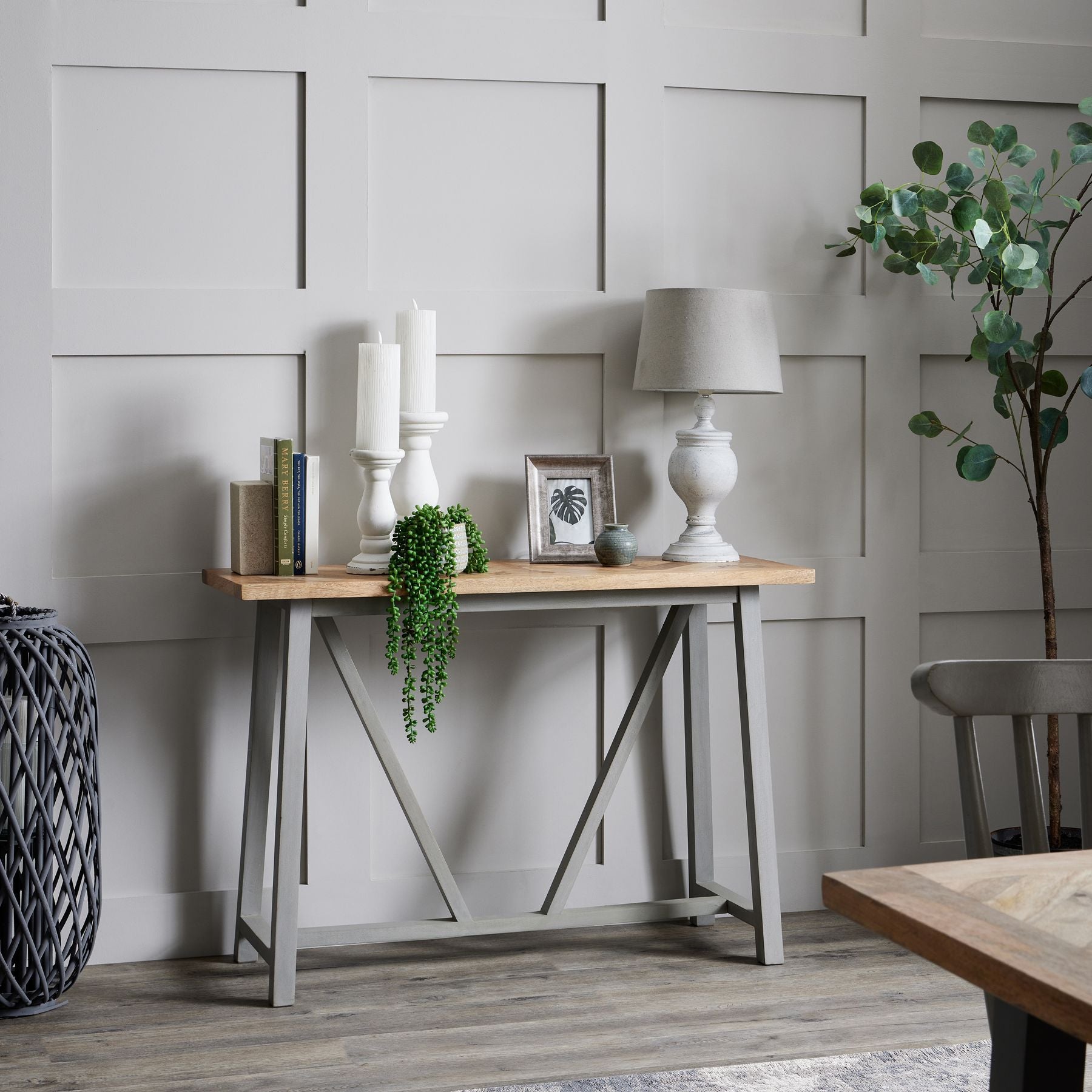 Uthina Table Lamp_1155