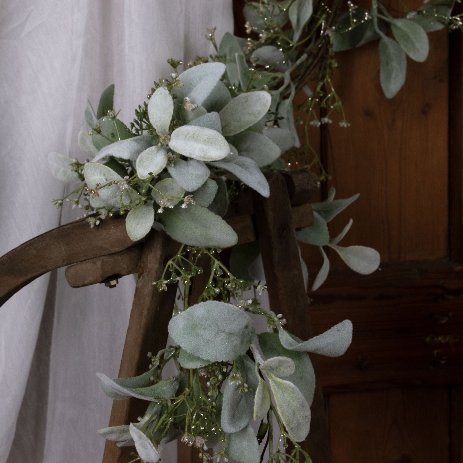 Winter Garland With Lambs Ear And Wax Flower_5967