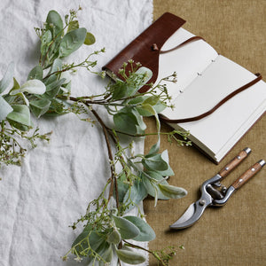 Winter Garland With Lambs Ear And Wax Flower_5968